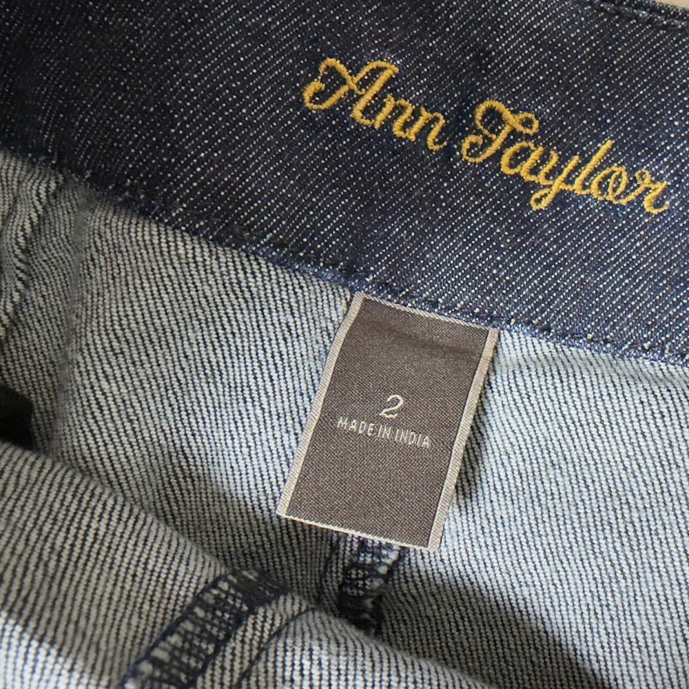 90s Ann Taylor Dark Wash Denim Pencil Skirt Knee Length Contoured Silhouette 2 S - Picture 3 of 12